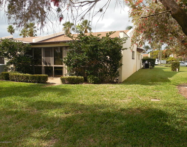 537 Summerset Court - Photo Thumbnail 23