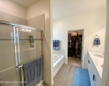 309 Wiregrass Avenue W - Photo Thumbnail 6