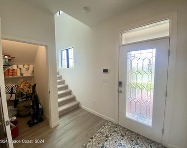309 Wiregrass Avenue W - Photo Thumbnail 14