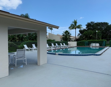 418 Hawthorne Court - Photo Thumbnail 26