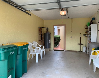 418 Hawthorne Court - Photo Thumbnail 21