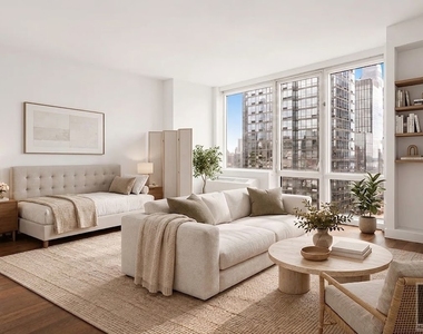 West 42 Street - Photo Thumbnail 1