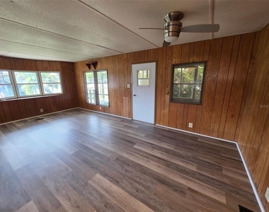 8453 Highpoint Boulevard - Photo Thumbnail 6