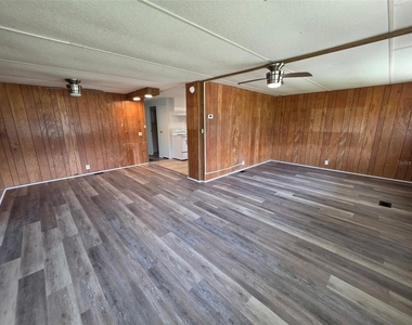 8453 Highpoint Boulevard - Photo Thumbnail 10