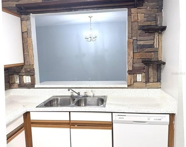 9621 Lakedale Way - Photo Thumbnail 2