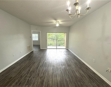 9621 Lakedale Way - Photo Thumbnail 7