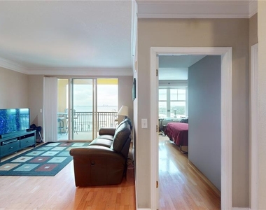 345 Bayshore Boulevard - Photo Thumbnail 1