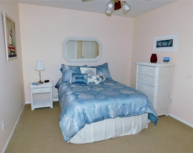 40 Dale Place - Photo Thumbnail 14