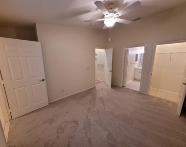36122 Lake Chase Boulevard - Photo Thumbnail 18