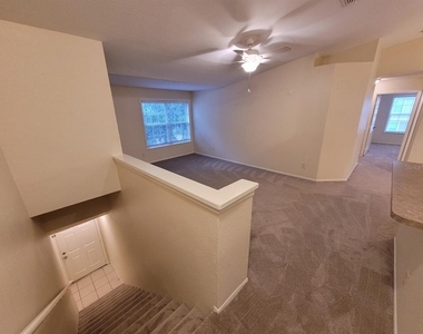 36122 Lake Chase Boulevard - Photo Thumbnail 5