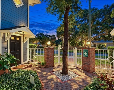 506 S Willow Avenue - Photo Thumbnail 1