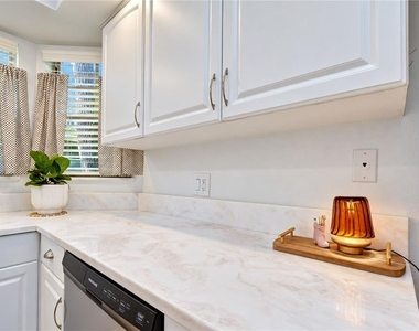 506 S Willow Avenue - Photo Thumbnail 12