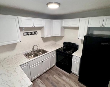 2318 4th Street S - Photo Thumbnail 2