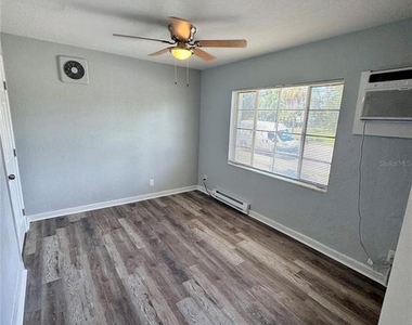 2318 4th Street S - Photo Thumbnail 4