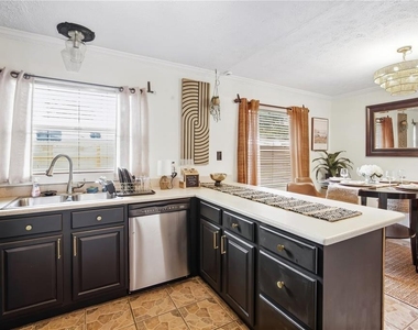2112 E Nedro Road - Photo Thumbnail 10
