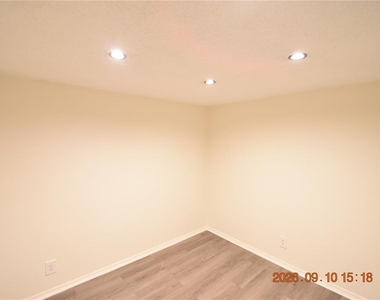 907 E Patterson Street - Photo Thumbnail 15