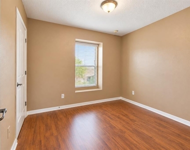 4891 Tuscan Loon Drive - Photo Thumbnail 14