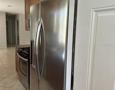 6128 16th Lane Ne - Photo Thumbnail 6