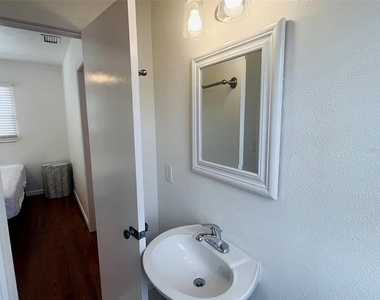 3100 W San Carlos Street - Photo Thumbnail 2