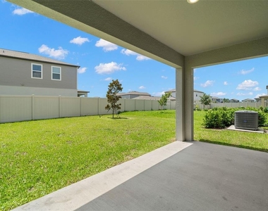 2562 Leonia Lane - Photo Thumbnail 22