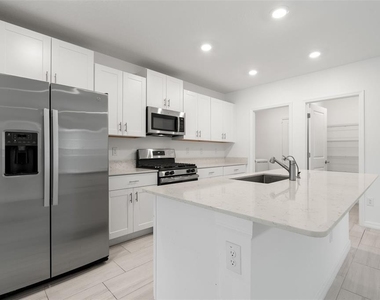 2562 Leonia Lane - Photo Thumbnail 3