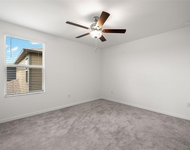 2562 Leonia Lane - Photo Thumbnail 14