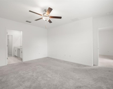 2562 Leonia Lane - Photo Thumbnail 15