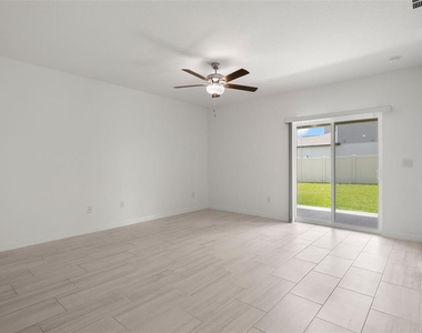2562 Leonia Lane - Photo Thumbnail 7