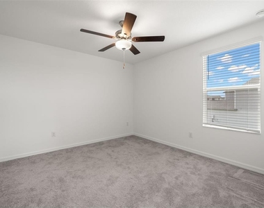2562 Leonia Lane - Photo Thumbnail 20