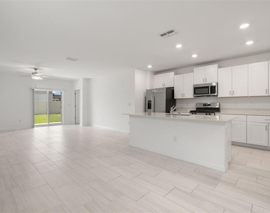 2562 Leonia Lane - Photo Thumbnail 8