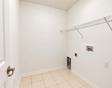 4887 Tuscan Loon Drive - Photo Thumbnail 13