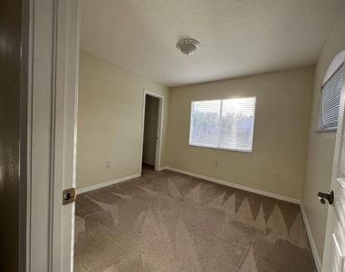 5905 Wrenwater Drive - Photo Thumbnail 13
