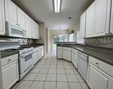 5905 Wrenwater Drive - Photo Thumbnail 6