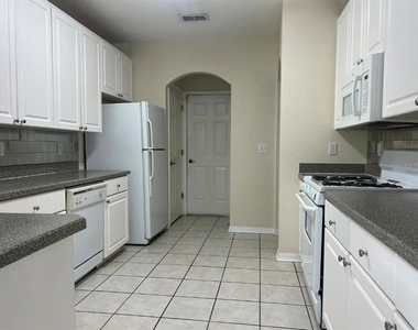 5905 Wrenwater Drive - Photo Thumbnail 10
