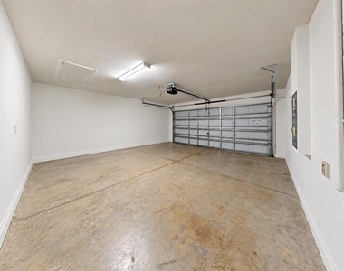 5005 White Chicory Drive - Photo Thumbnail 31