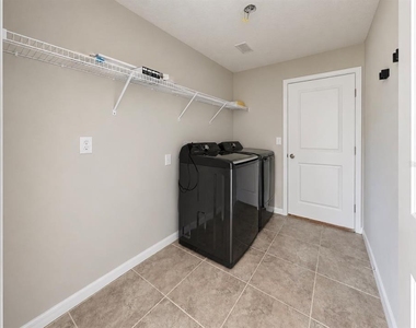 5005 White Chicory Drive - Photo Thumbnail 12