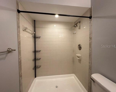 2597 Countryside Boulevard - Photo Thumbnail 12