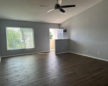 2597 Countryside Boulevard - Photo Thumbnail 3