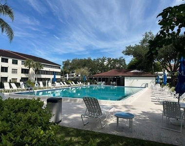 2597 Countryside Boulevard - Photo Thumbnail 27
