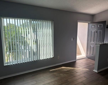 2597 Countryside Boulevard - Photo Thumbnail 6