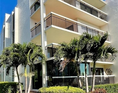 7893 Sailboat Key Boulevard S - Photo Thumbnail 29
