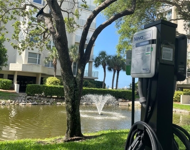 7893 Sailboat Key Boulevard S - Photo Thumbnail 26
