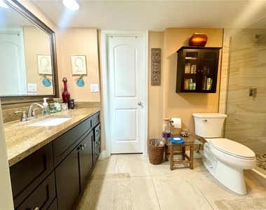 7893 Sailboat Key Boulevard S - Photo Thumbnail 11