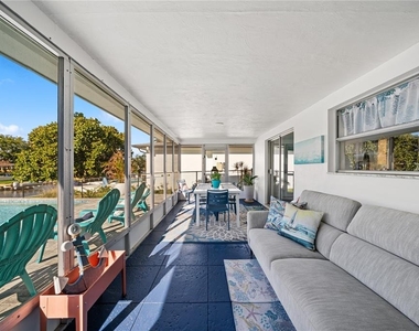 632 Shore Drive - Photo Thumbnail 32