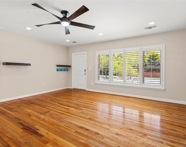 404 S West Shore Boulevard - Photo Thumbnail 3