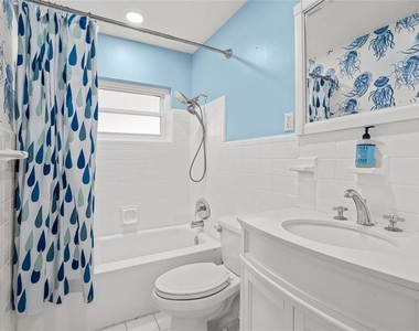 404 S West Shore Boulevard - Photo Thumbnail 8