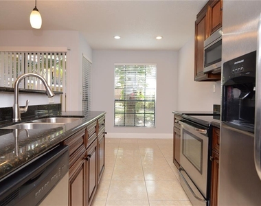 8647 Mallard Reserve Drive - Photo Thumbnail 14