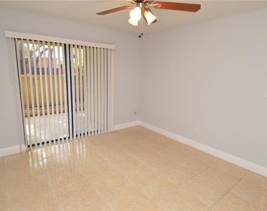 8647 Mallard Reserve Drive - Photo Thumbnail 29