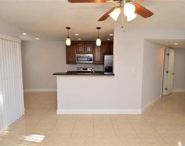8647 Mallard Reserve Drive - Photo Thumbnail 13