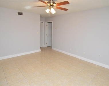 8647 Mallard Reserve Drive - Photo Thumbnail 22